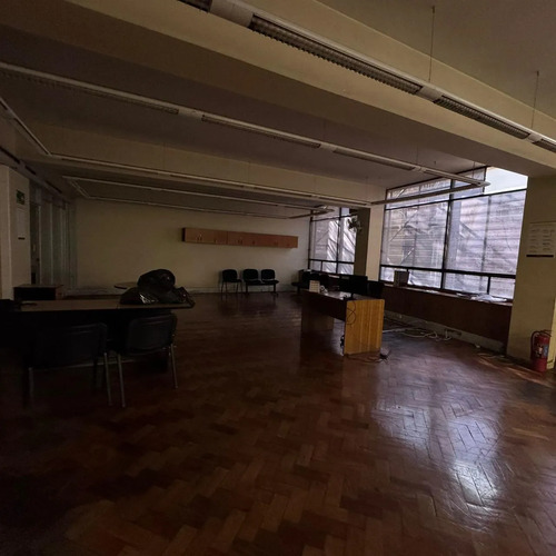 Edificio Comercial Con Excelente Ubicacion