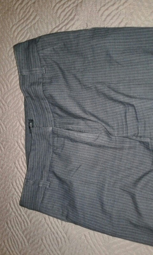 Pantalon De Zhor. Gris Con Rayitas