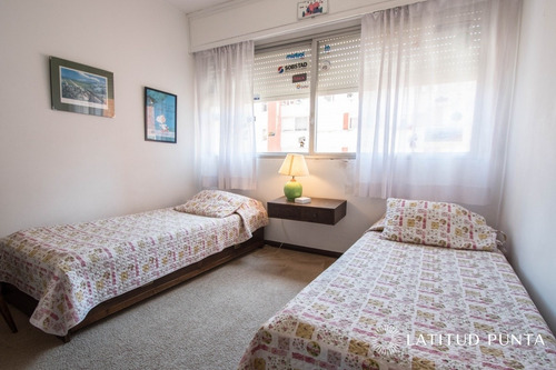 Apartamento Frente Al Océano- Ref: 22