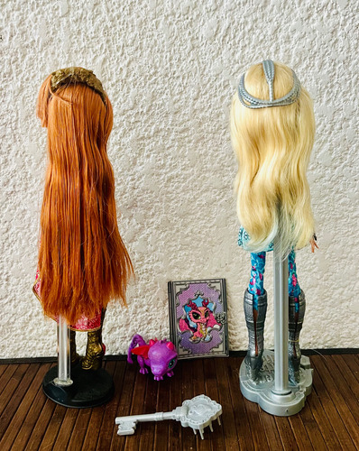 Monster High Holly Y Darling Charming Juego De Dragones (Usado)