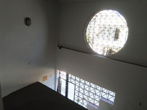Edificio Local Comercial En Venta En Caraballeda, La Guaira 1200m2 4niveles 15pe (cbe)