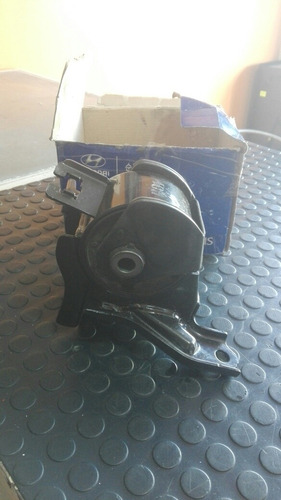 Base Motor Izquierda Tucson 2005/2010