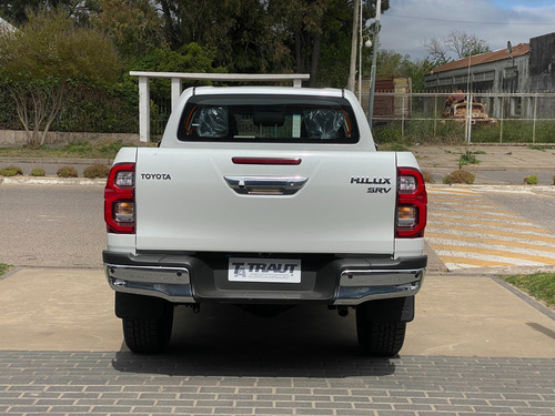 Toyota Hilux Pick-Up 2.8 Cd Srv 177cv 4x4 At