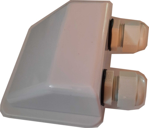 Imagen 1 de 4 de Caja Pasacables Techo Casilla Rodante Motorhome Botes