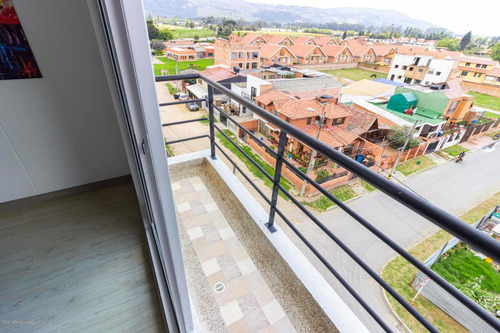 Apartamento En Sector El Bohio Rah Co: 21-1205