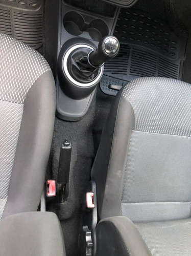 Volkswagen Saveiro 1.6 Cab. Simples Total Flex 2p