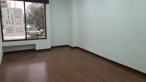 Oficinas En Arriendo Chico Norte 90-72647