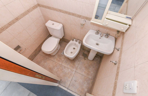 Venta Casa 5 Ambientes Con Cochera Versalles