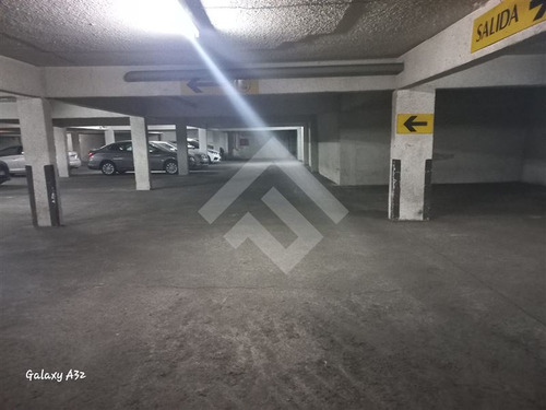 Venta Estacionamiento Y Bodega Ñuñoa, Metro Ñuñoa