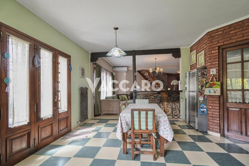 Imagen 15 de 30 de Casa En Venta Castelar Con Pileta