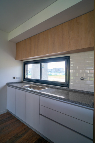 Casa En Venta, Barrio Privado El Rebenque, Canning