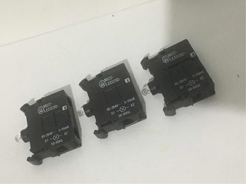 M22-led230-b Led Azul 120v -230v Frontal 3pzas Moeller (Usado)