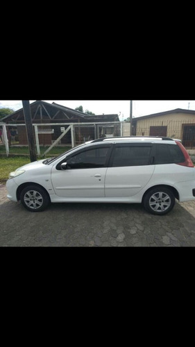 Peugeot 207 Sw 2009 1.4 Xr Flex 5p