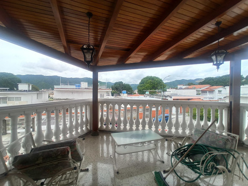 Imagen 20 de 27 de Se Vende Casa 600m2 5h+s/4b+s/5p Vista Alegre