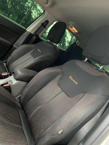 Fiat Toro 2.4 Volcano 16v Flex 4x2 Aut. 4p