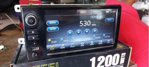 Estereo Con Pantalla Original De Nissan March