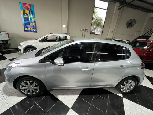 Peugeot 208 1.6 Active