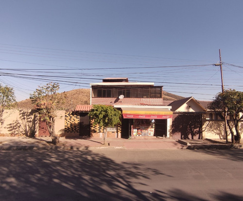 Imagen 1 de 11 de 247.000 $us Amplia Casa Multifamiliar Sobre Av Circunvalacio