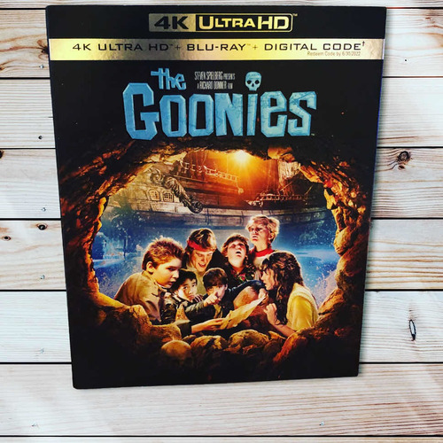 Película Original The Goonies 4k Hd, Bluray + Digital Nuevo