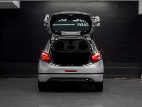 Peugeot 208 1.6 GRIFFE 16V FLEX 4P AUTOMÁTICO