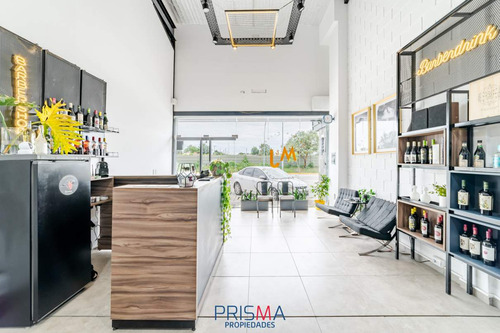 Imagen 23 de 28 de Local Comercial En Manantiales. Venta