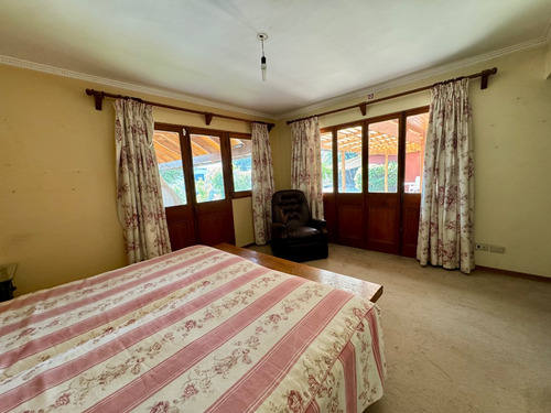 Casona En Parcela