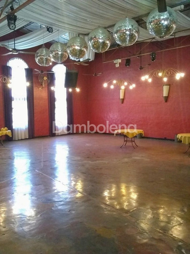 Imagen 9 de 14 de Local En Venta O Permuta Ubicado En Moreno, Moreno
