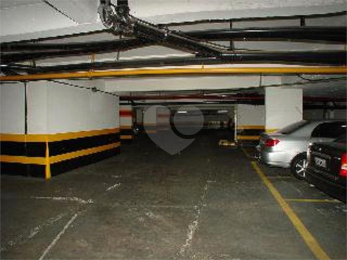 Imagem 16 de 19 de Apartamento Em Excelente Condomínio Em Moema. - Reo256357