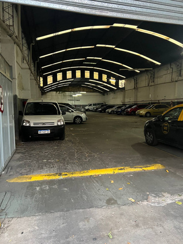 Imagen 4 de 6 de Galpon En Venta - Villa Crespo