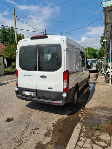 Ford Transit 2.2 Furgon Mediano 350m 2020