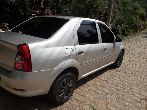 Renault Logan 2012 1.0 16v Authentique Hi-flex 4p