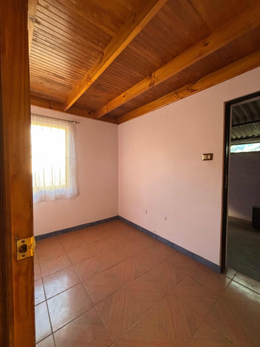 Amplia Y Acogedora Casa, Ubicada En Maipú