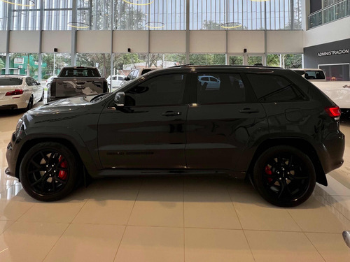 Imagen 6 de 11 de Jeep Grand Cherokee Srt 8