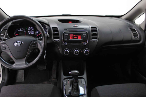 Imagen 13 de 13 de Kia Forte Sedan 2018 4 Cilindros