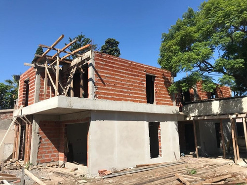 Imagen 11 de 12 de Venta Departamento Berazategui. Condominio Con Pileta. Excelente Diseño, Espacios Comunes Abiertos.. Oportunidad!!
