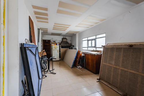 Casa En Venta - 4 Dormitorios 2 Baños - Cochera - 464mts2 - Mar Del Plata
