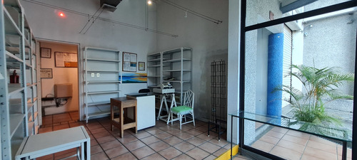 Imagen 18 de 27 de Vendo Edificio Comercial 900m2 Prados Del Este 0242