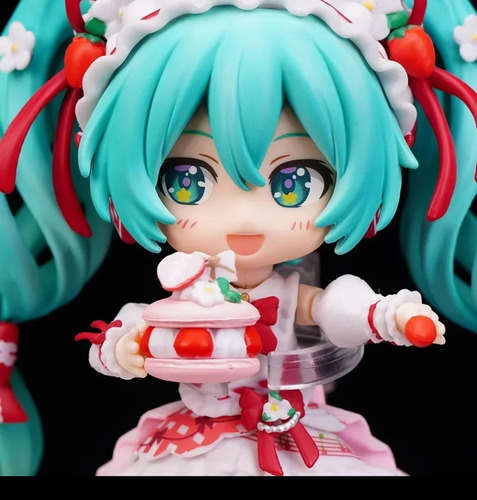 Figura Articulada Pastel Fresas Mini Hatsune Miku 11cm