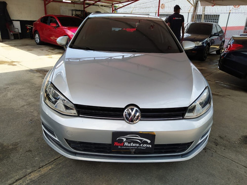 Volkswagen Golf 2015 Trendline Tp 1600cc R15