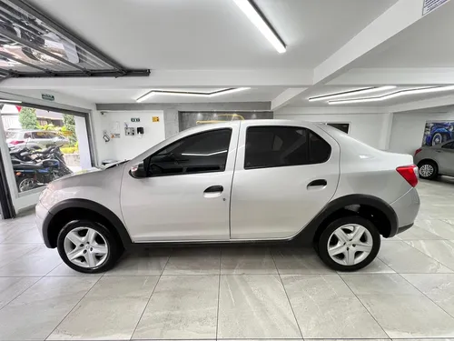 Renault Logan Mt 2022