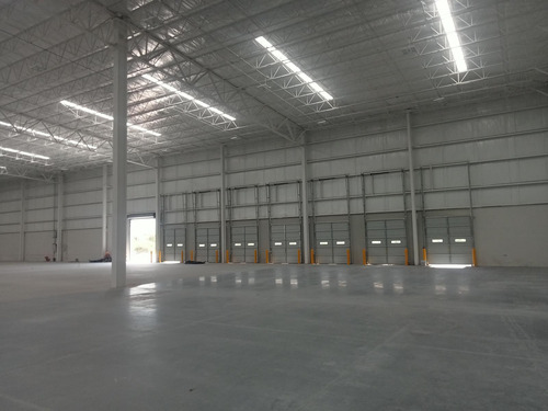 Nave Industrial En Renta En Apaseo Guanajuato 12,000 M2