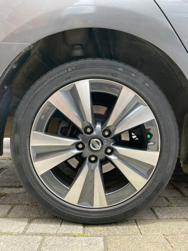 Nissan Sentra Full Exclusive 1.8