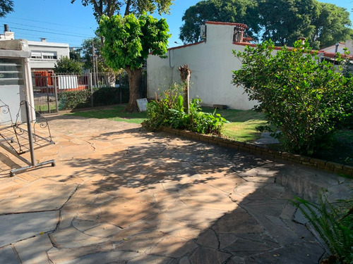 Venta Casa Malvin 2 Dorm Garage . Padron 325 Mts.