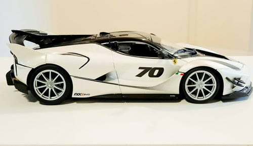 Miniatura Ferrari Fxx Evo White 1:18 Burago