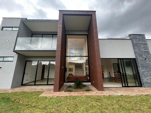 Venta Casa En Lote De 2.200 M2 Guarne Antioquia Colombia