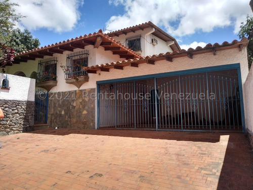 Casa En Venta, Prados Del Este #21-20032