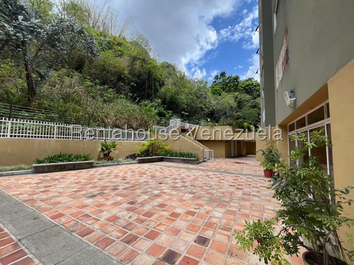 Apartamento En Venta Prados Del Este 25-21644. Jt