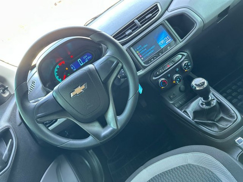 Chevrolet Onix Onix 1.0 MPFI LT 8V FLEX 4P MANUAL