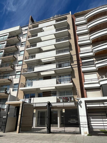 Castelar Norte Venta Unico Piso 4 Ambientes