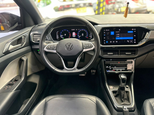Volkswagen T-Cross 1.4 250 TSI TOTAL FLEX HIGHLINE AUTOMÁTICO